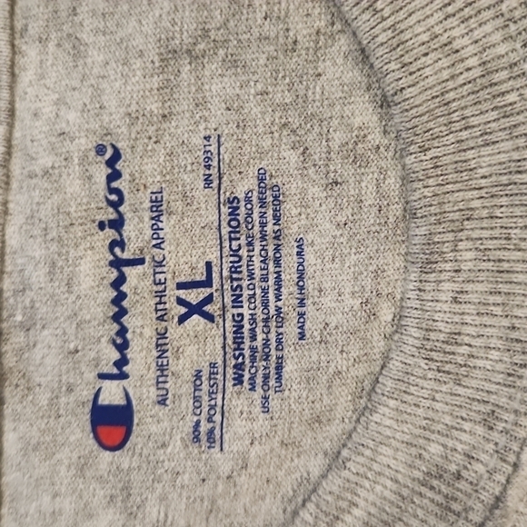 CHAMPION 2011 NCAA Men's Basketball Road To Houston - Picture 3 of 4